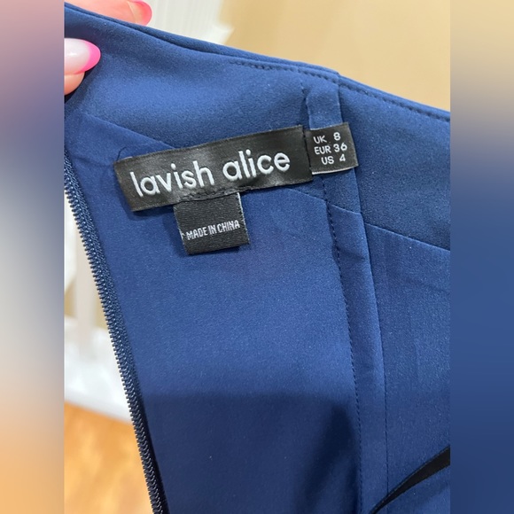 Lavish Alice one shoulder cape midi dress in navy Size 4 - Picture 5 of 9